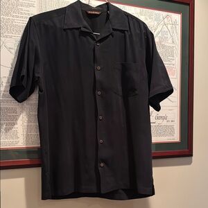 Tommy Bahama Men's Black  short sleeve silk shirt